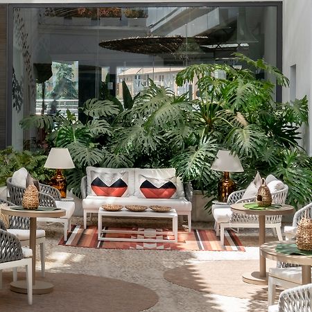 Vincci Seleccion Posada Del Patio Malaga Ngoại thất bức ảnh Interior of the hotel