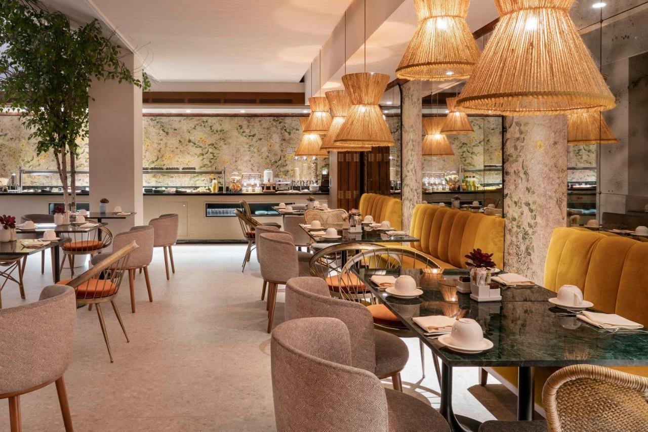 Vincci Seleccion Posada Del Patio Malaga Ngoại thất bức ảnh The restaurant