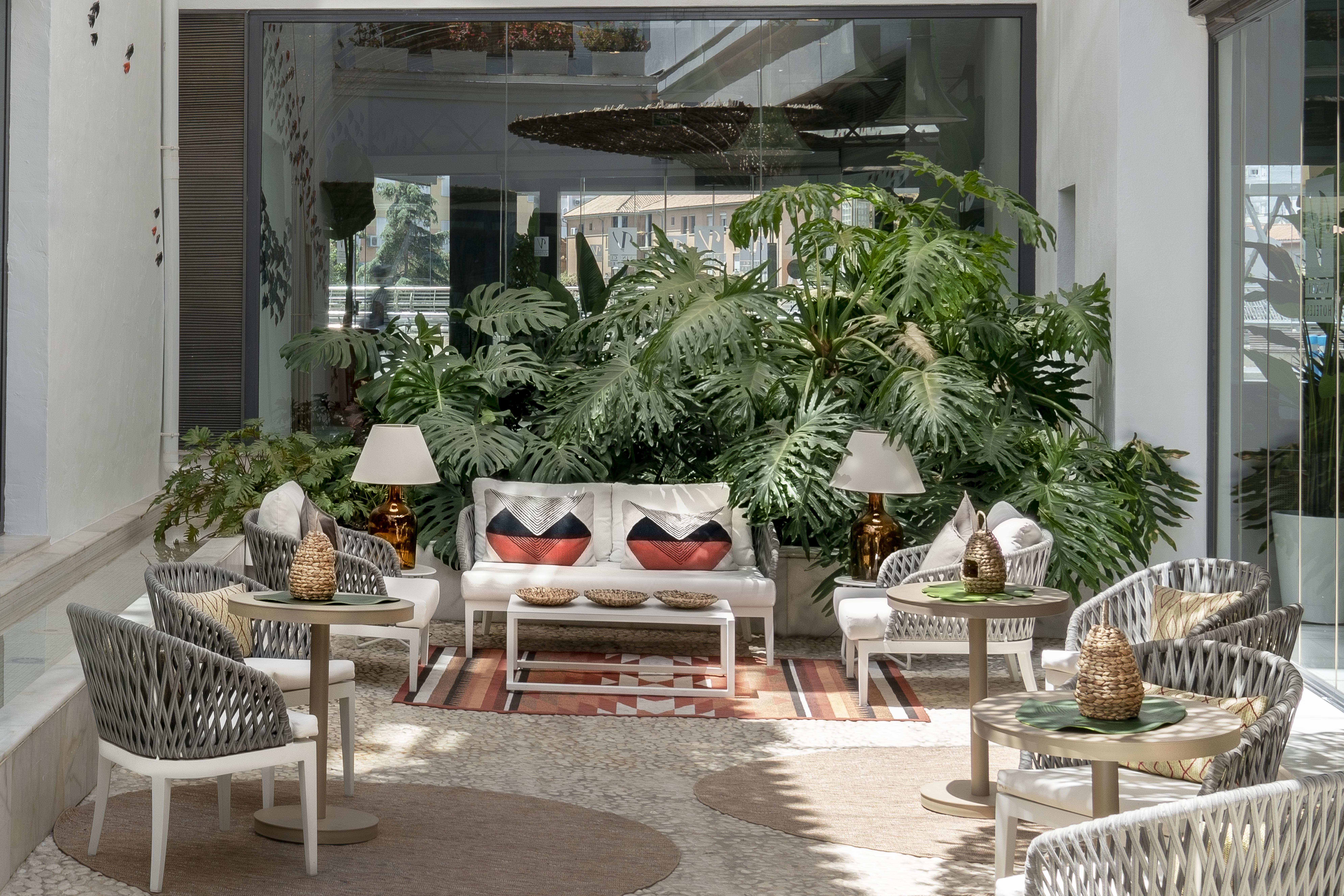 Vincci Seleccion Posada Del Patio Malaga Ngoại thất bức ảnh Interior of the hotel