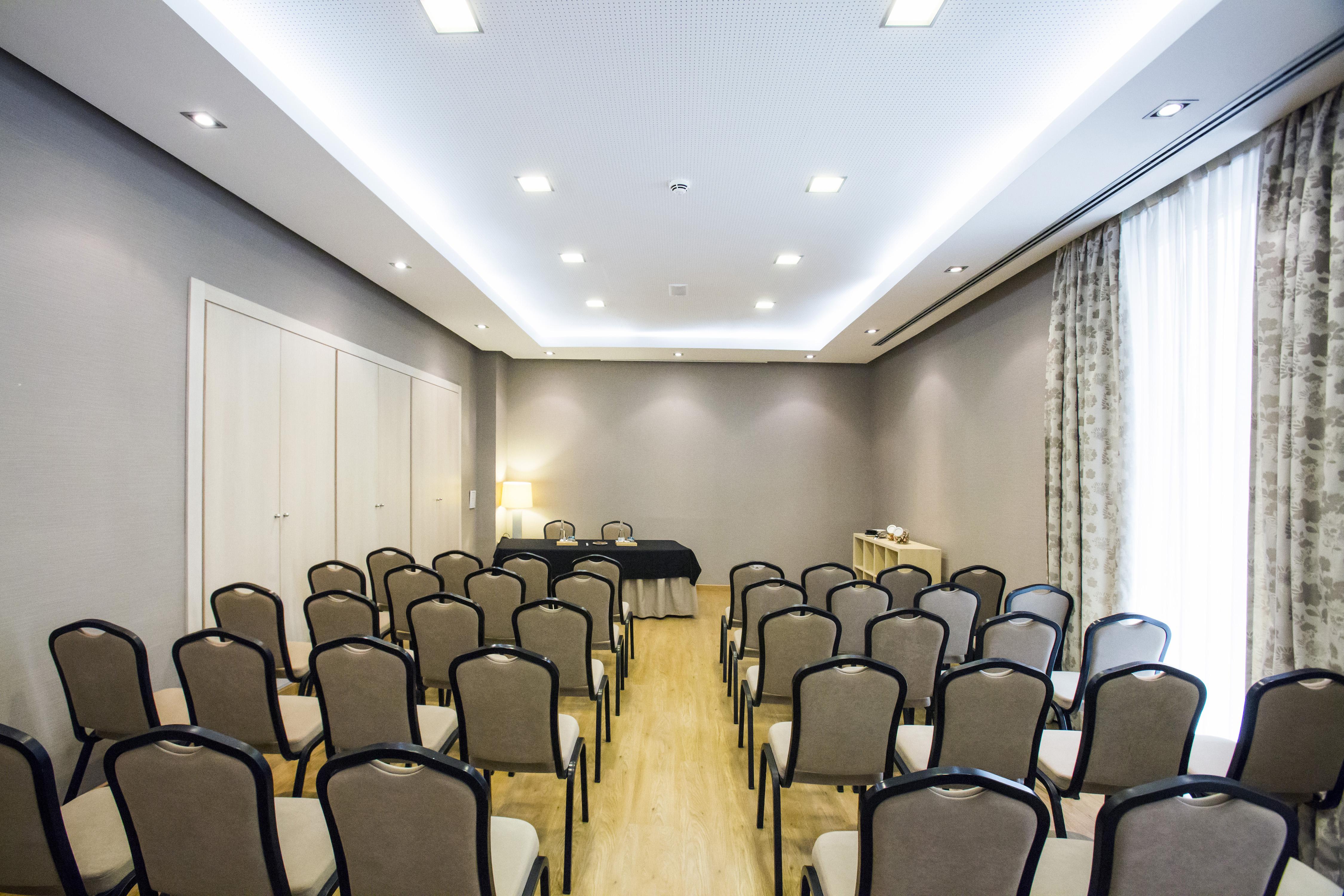 Vincci Seleccion Posada Del Patio Malaga Ngoại thất bức ảnh Meeting room